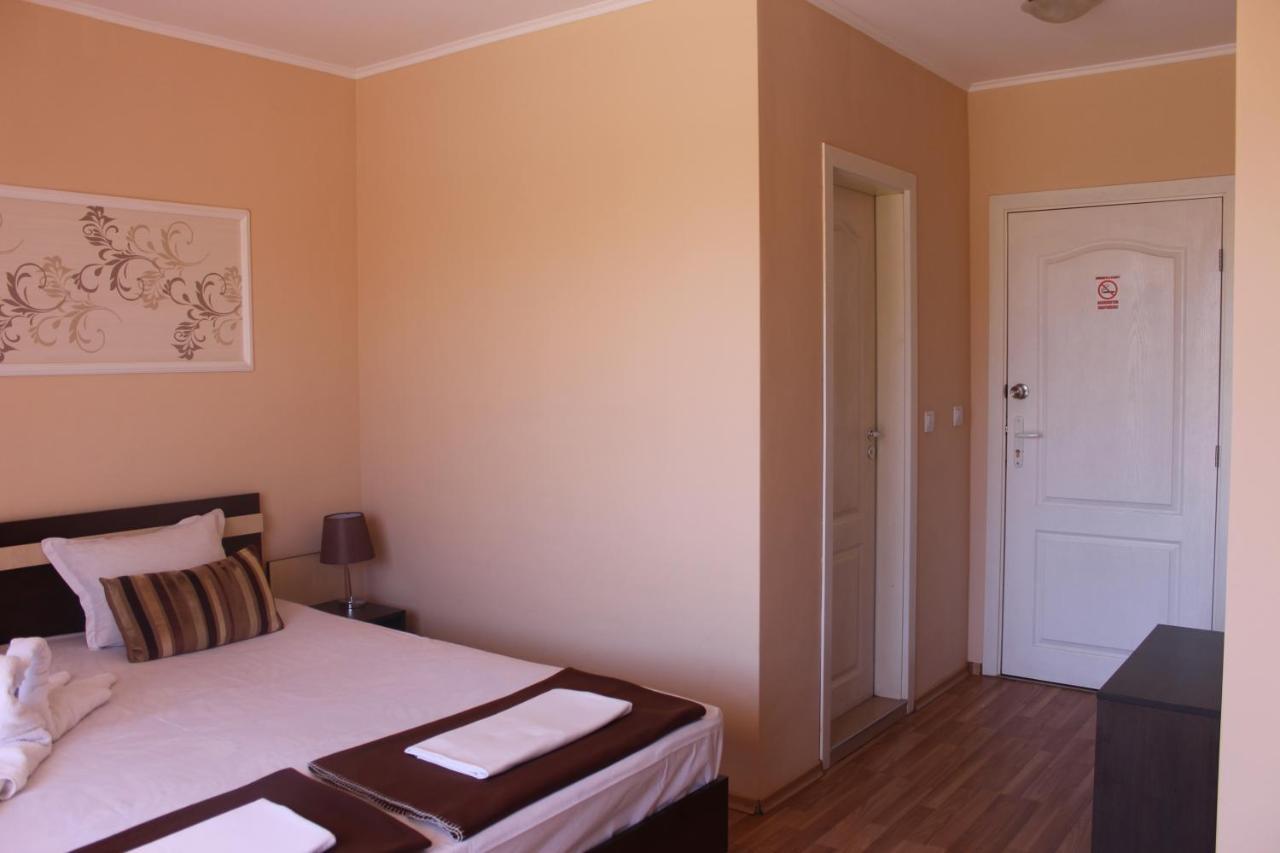 Respekt Guest House Sunny Beach Exterior photo